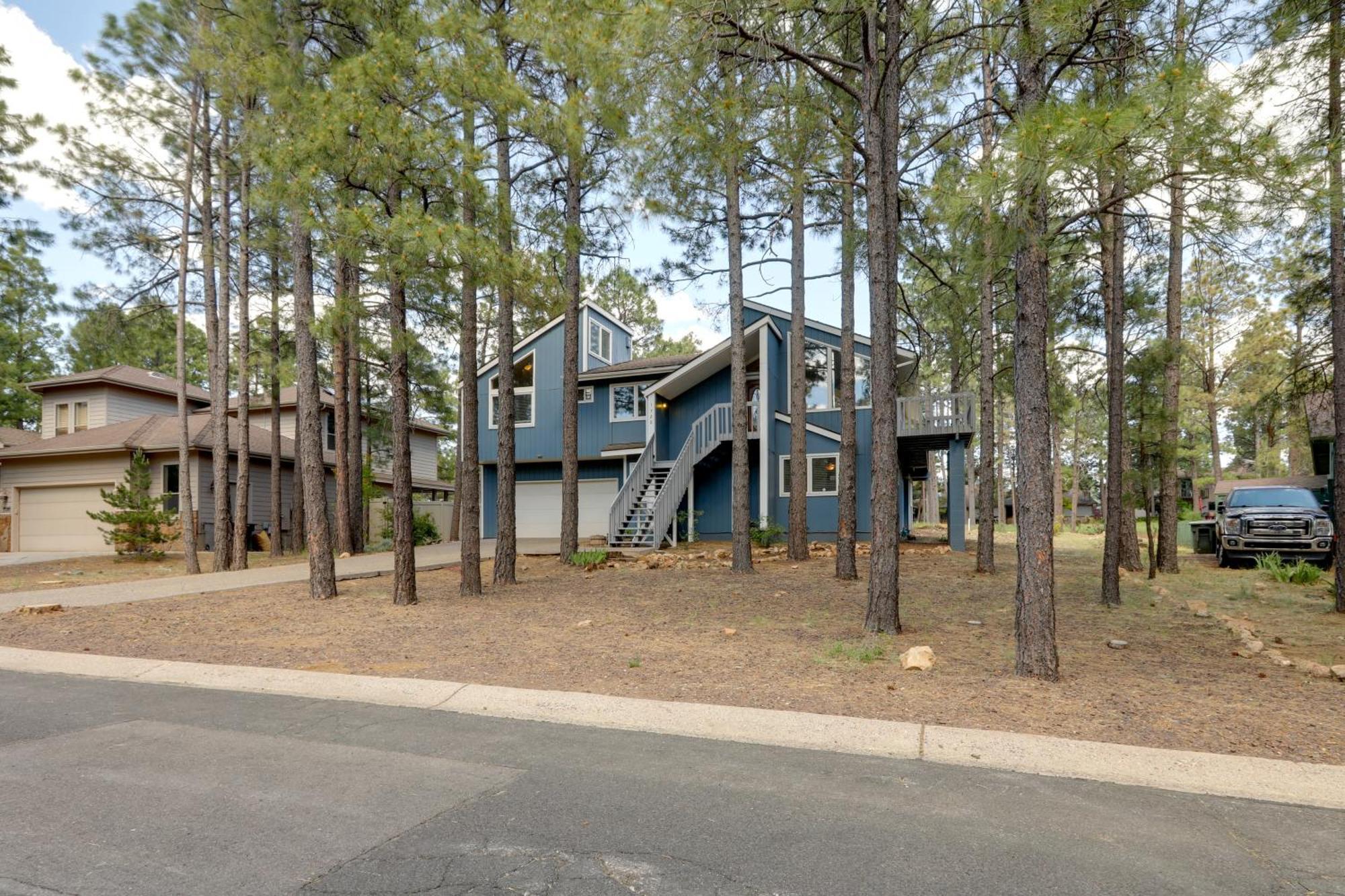 Flagstaff Home With Patio And Fire Pit 4 Mi To Town! Exterior photo