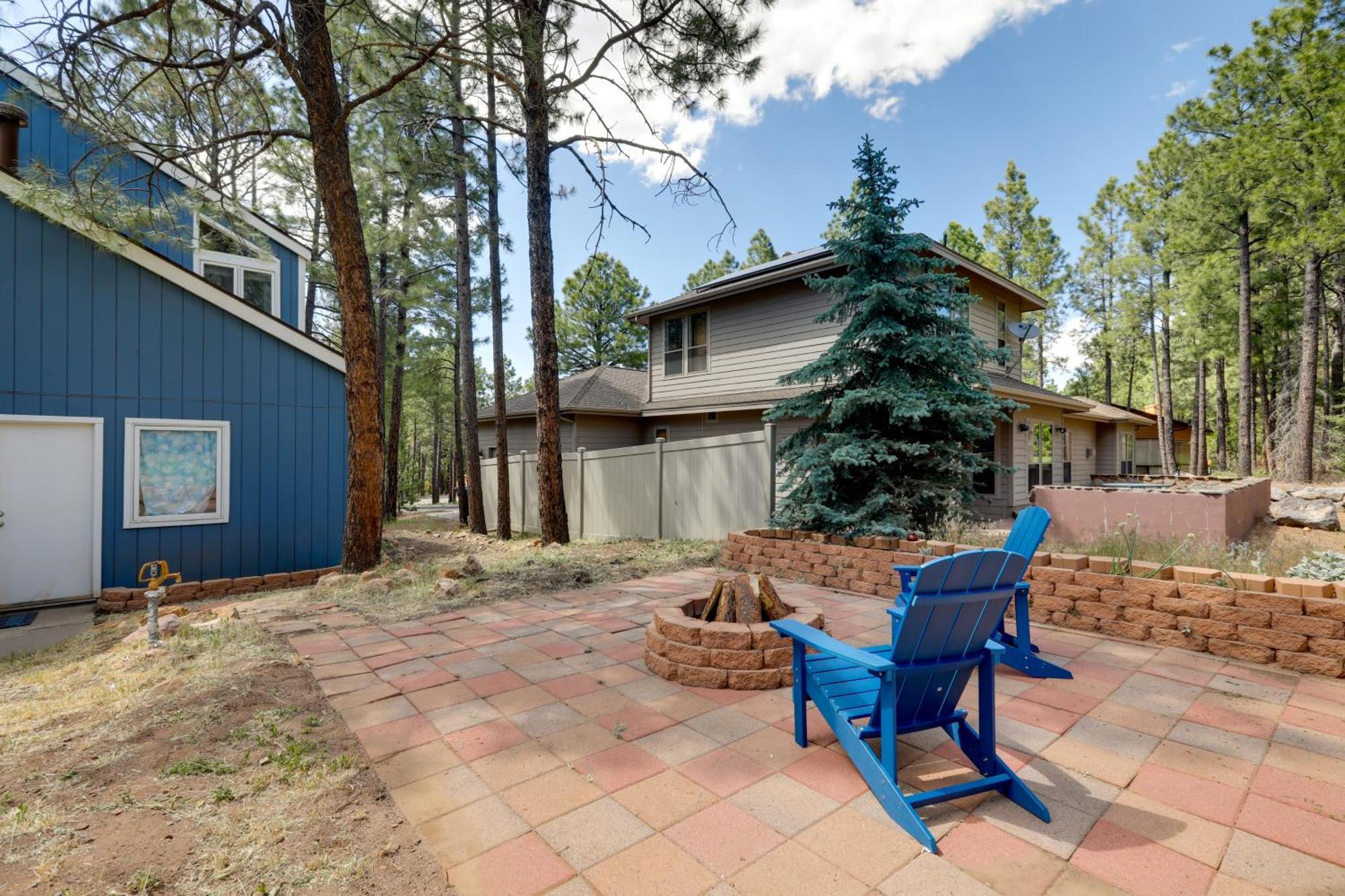 Flagstaff Home With Patio And Fire Pit 4 Mi To Town! Exterior photo